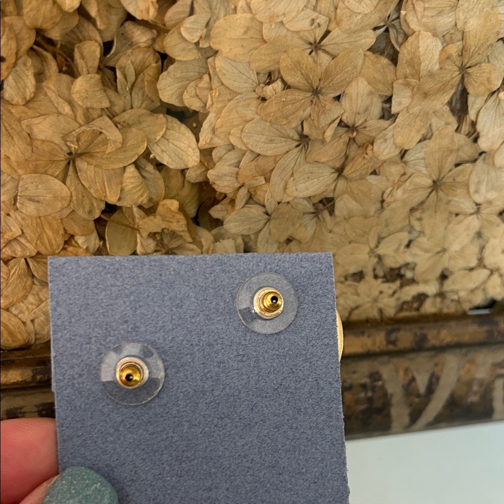 Gold and Black Star Earrings - Picture 7 of 11